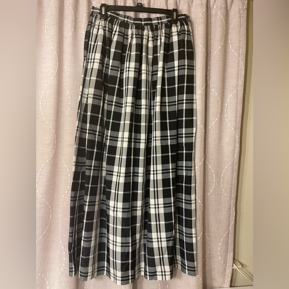 Almost new size 12 petite wear elegantly